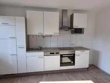 8200 Gleisdorf, Weizerstraße: 4 Zi. Wohnung oder Büro mit ca. 104,91m² Wfl. und Balkon