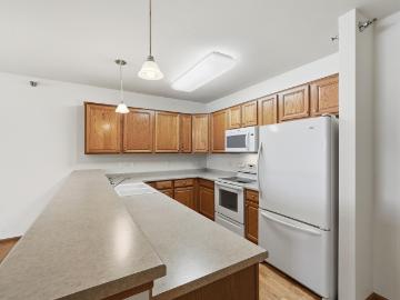 8200 W 33rd St, Unit 310, St. Louis Park, MN 55426 | MLS #6815