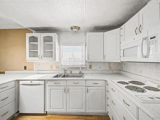 8201 S Santa Fe Drive