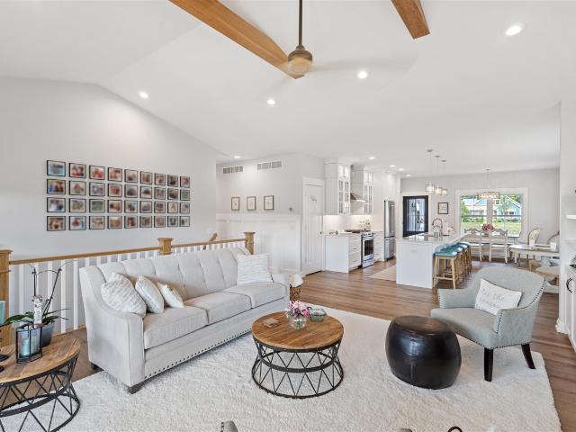 8202 Coneflower Cove
