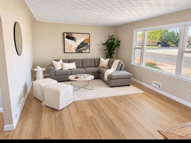 820 35th Avenue Court