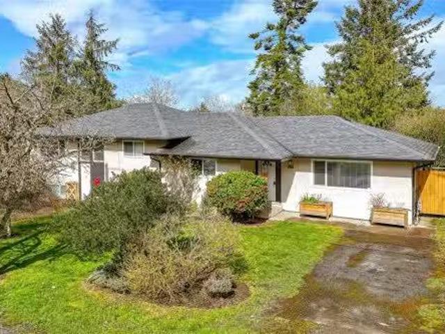 820 822 Leslie Dr, Saanich, BC, V8X 2Y4 house for sale List.