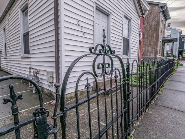 820 Ann Street