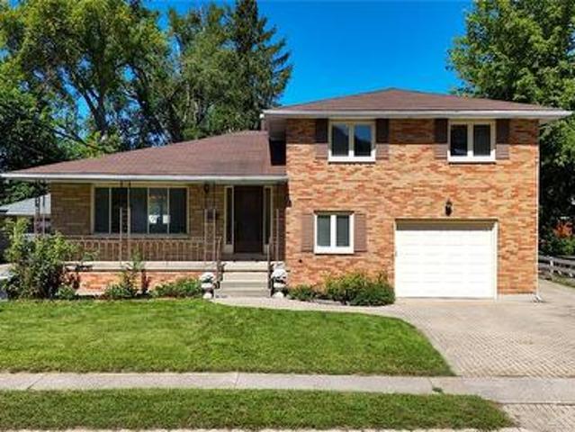 820 Alexander Street, Sarnia, ON, N7T 5H1 house for sale | Listing ID 26022 | Royal LePage