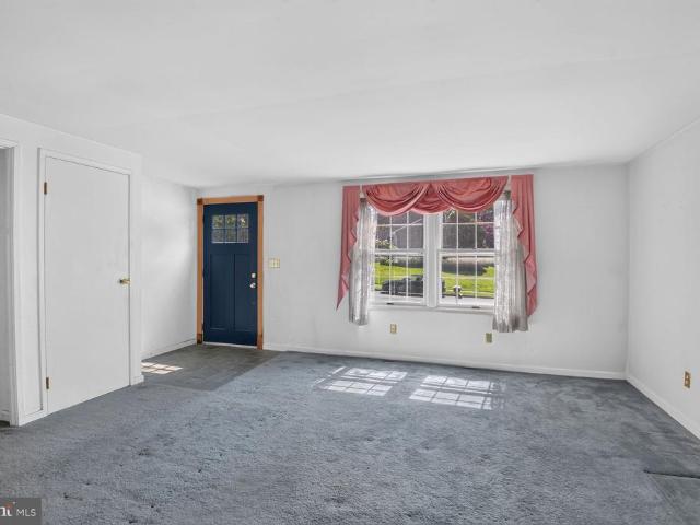 820 Grimsby Garth