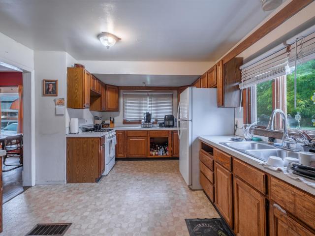 820 E Main Street