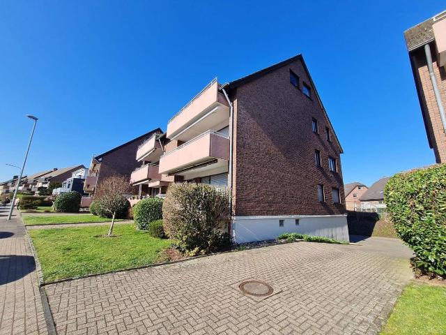 820 EUR | Bonifatiusstraße 37 47441 Moers