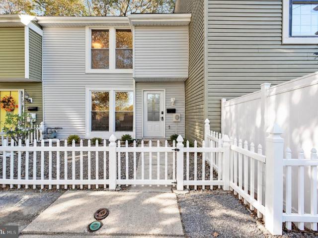 820 Joan Terrace
