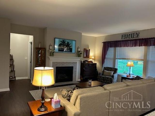 820 Leeward Court