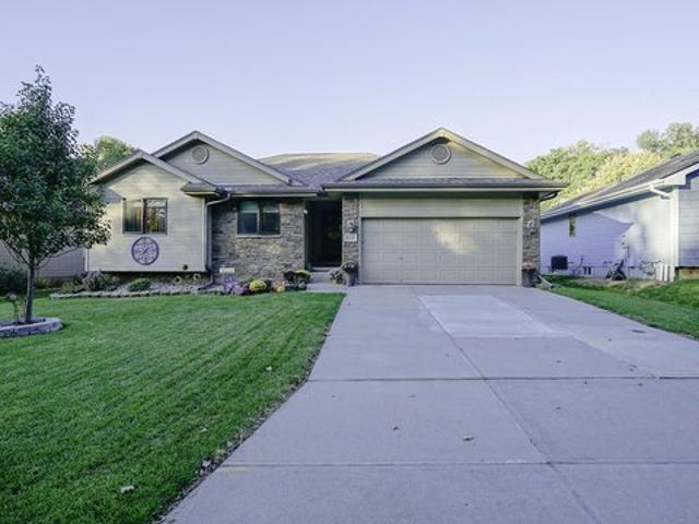 820 McKenzie Ave, Council Bluffs, IA 51503