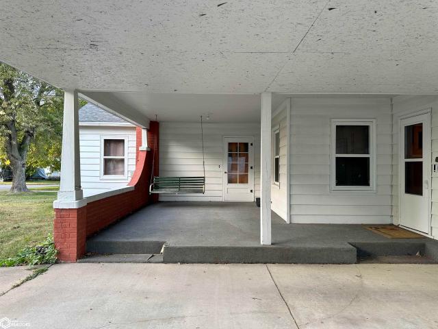 820 N Grand Street