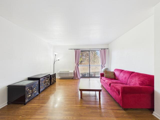 820 N Lakeside Drive # 2C