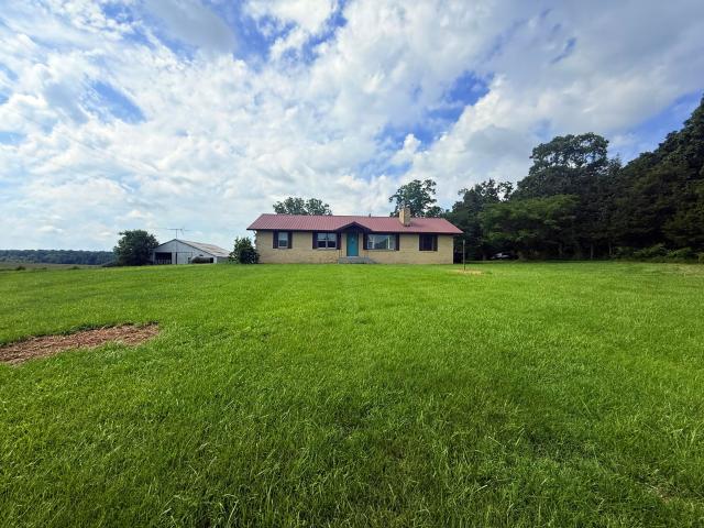 820 S Dallas County Line Road