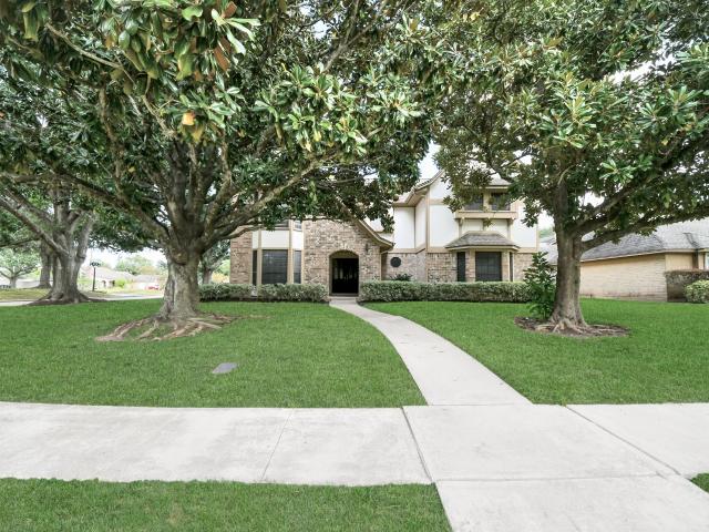 820 Wood Bridge Circle
