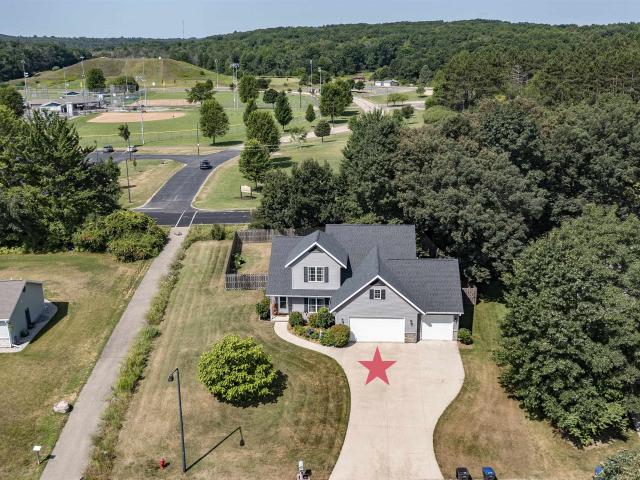 820 woodland circle