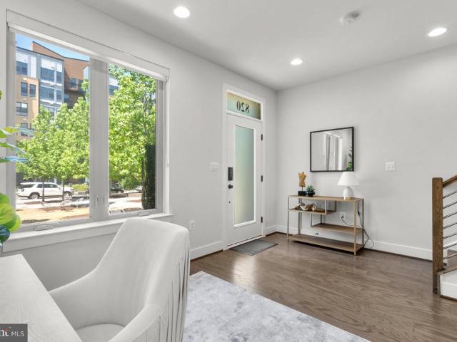 820 Thompson Crescent # 26