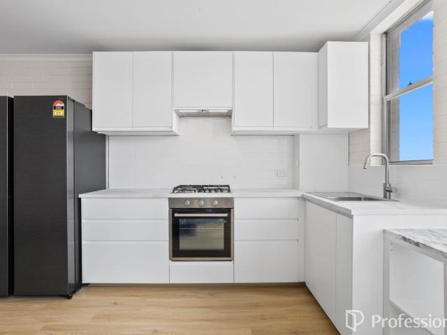 82/159 Hubert StreetEast Victoria Park WA 6101, Australia