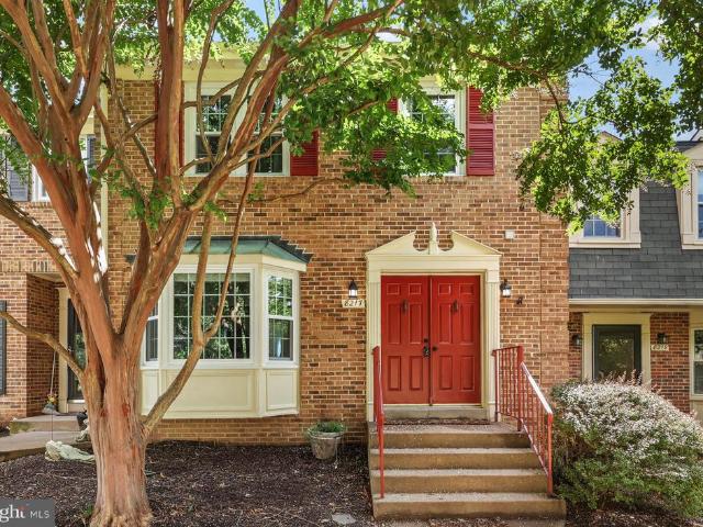 8217 Clifton Farm Court