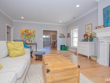 8218 Nolia Lane