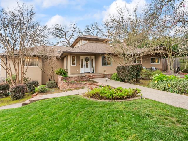 8218 Finisterre Court, Fair Oaks, US, CA