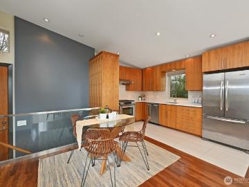 8218 2nd Avenue NE # #B