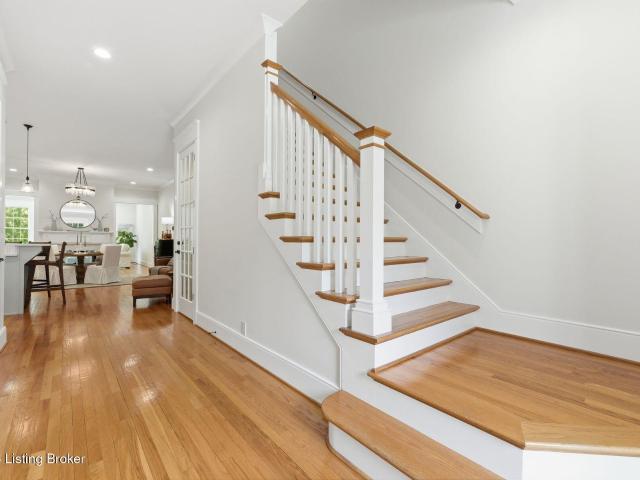 8211 Maris Ct