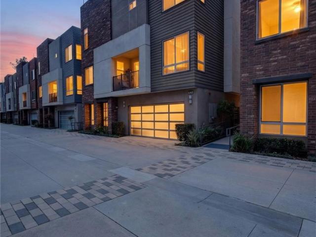821 Brickyard Ln, Costa Mesa, CA 92627 | MLS #SW26077