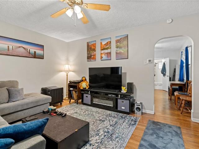 821 George St, Coraopolis, PA 15108 | MLS #1733