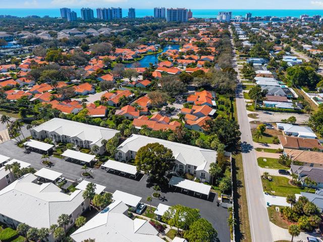 821 Gulf Pavilion Drive, 106, Naples, US, FL