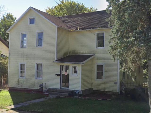 821 E Pleasant