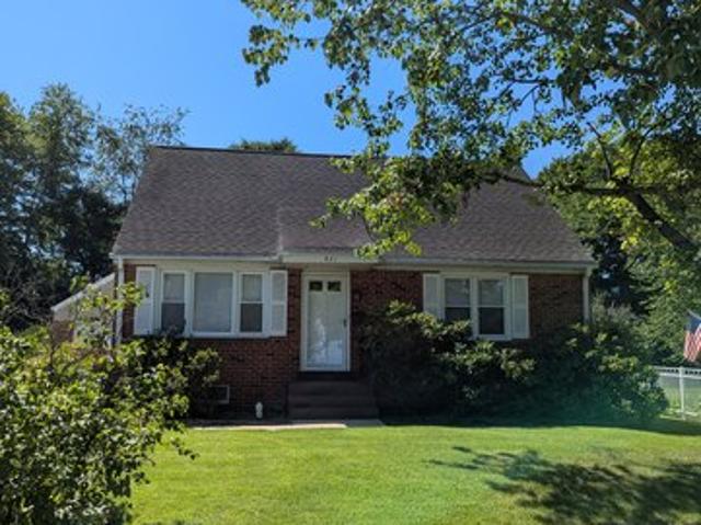 821 Kenyon Ln, Newark, DE 19711