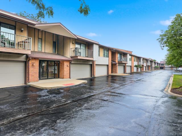 821 Oakton Street # 104