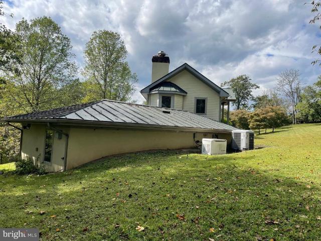 821 Long Mountain Road