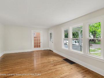 821 N Verlinden Avenue