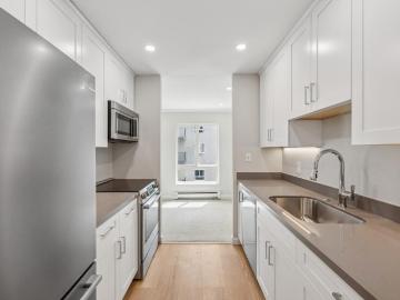 821 N Humboldt 302