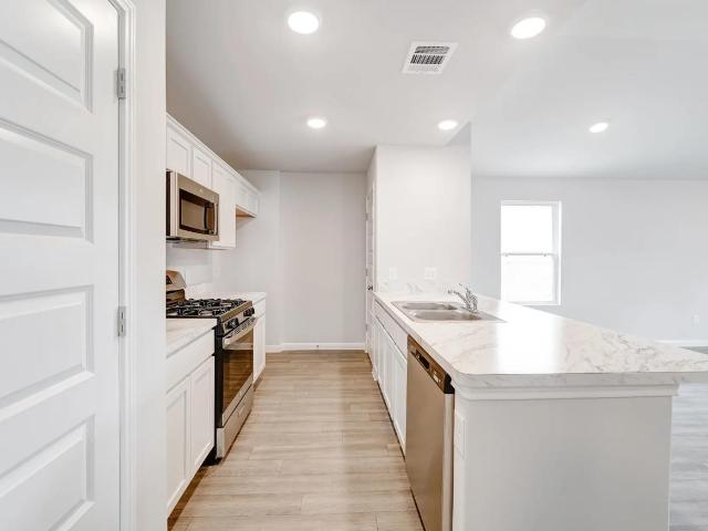 821 Sunrise Drive