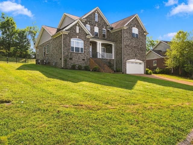 821 Park Dr