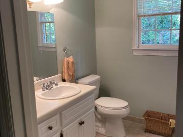 821 Rollingwood