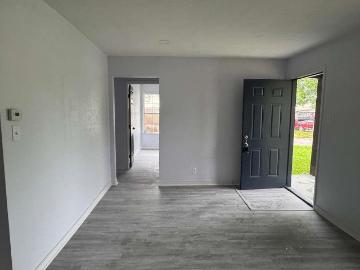 821 Travis St, Garland, TX 75040 | MLS #21290