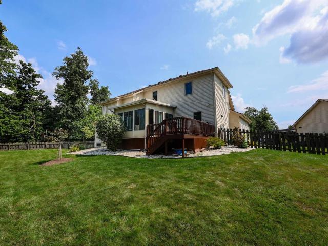 8224 Sunny Hill Cove