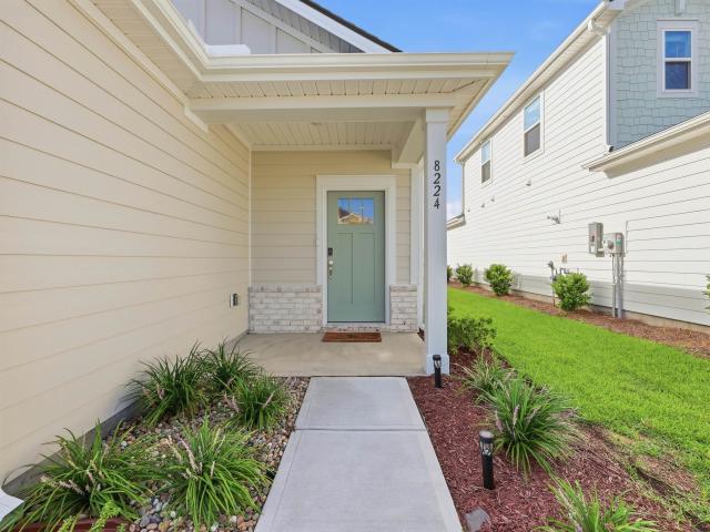 8224 Sparkle Dr