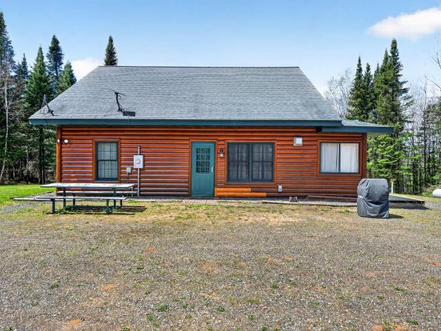 8225 N Blaisdell Lake Road