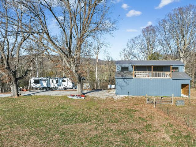 8225 Red Hill Rd
