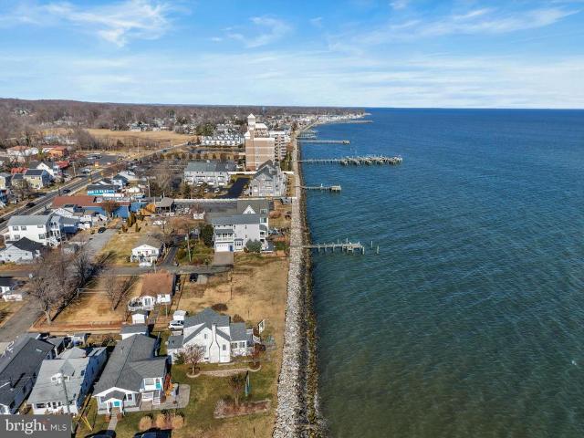 8229 Bayside Road