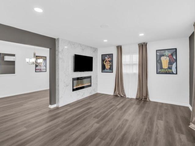 8229 W Green Tree Rd