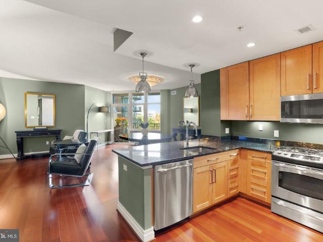 8220 Crestwood Heights Drive # 719