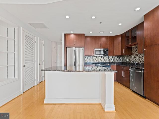 8220 Crestwood Heights Drive # 910