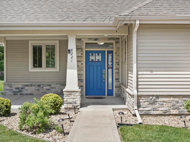 8221 Highview Drive