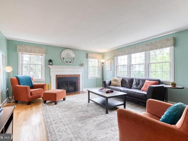 8222 Pleasant Plains Road