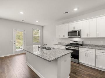 822 Dara Corners